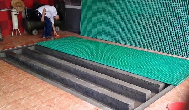 橫向鋪設洗車房格柵